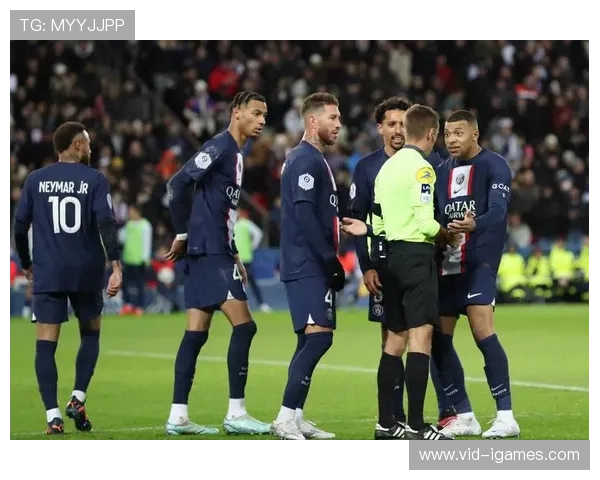 法甲VAR争议频发，裁判判罚一致性受质疑